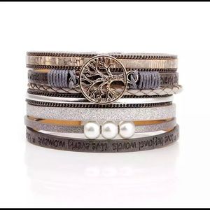 Silver love leather bracelet
